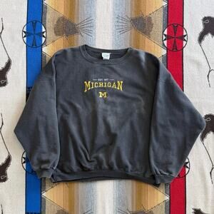 Vintage 90s Men’s  University Of Michigan Crewneck Sweatshirt Size 2XL Faded